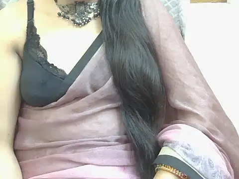 Lovely Manvi online show from October 2, 12:10 pm