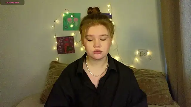 LaseyMoon online show from March 14, 6:14 am