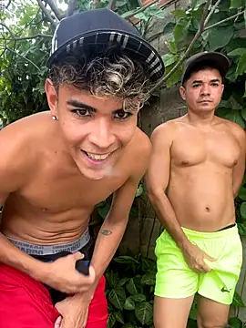 Snapshot of twinks_28 chatting on September 29, 5:18 pm twinks 28 online show from September 29, 5:18 pm