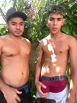 Snapshot of twinks_28 chatting on October 2, 2:55 pm twinks 28 online show from October 2, 2:55 pm
