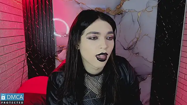 MaeveKuro online show from July 2, 3:23 am