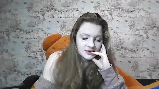 Eveline May online show from March 12, 9:39 pm