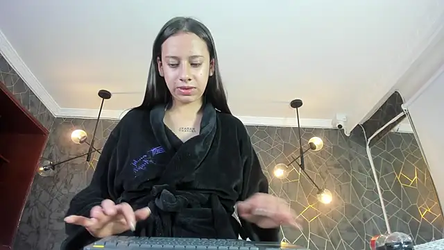 Snapshot of zephyra-angels chatting on September 25, 5:17 am zephyra-angels online show from September 25, 5:17 am