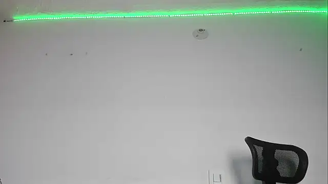 zephyra-angels online show from March 18, 3:55 am