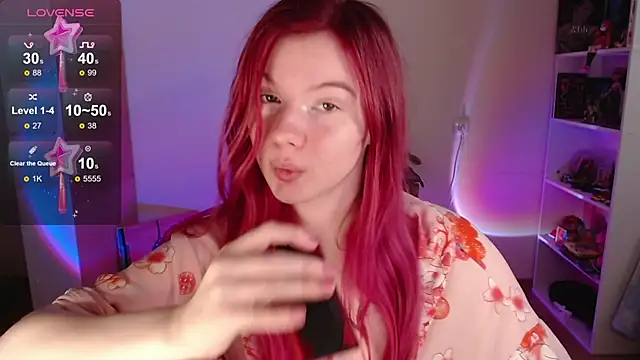 Strawberry juli online show from October 17, 8:39 am