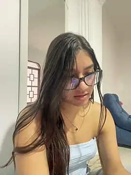 Snapshot of yousweet-Scarett chatting on September 12, 9:33 pm yousweet-Scarett online show from September 12, 9:33 pm