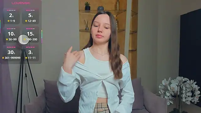 EdinaCordner online show from October 22, 11:15 am