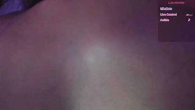 Snapshot of Mia_Bathory_ chatting on October 15, 5:10 am Mia Bathory online show from October 15, 5:10 am