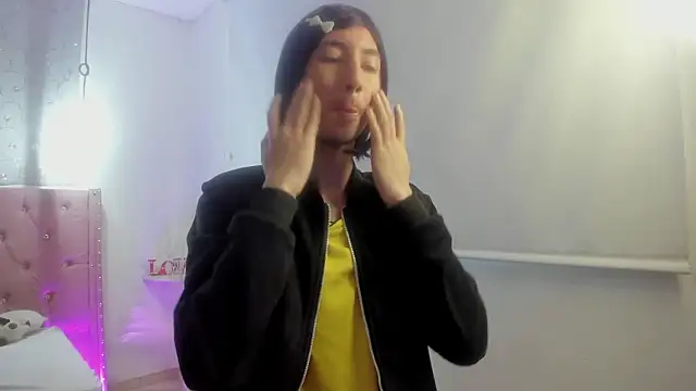 loverisu-coral online show from March 7, 10:17 pm