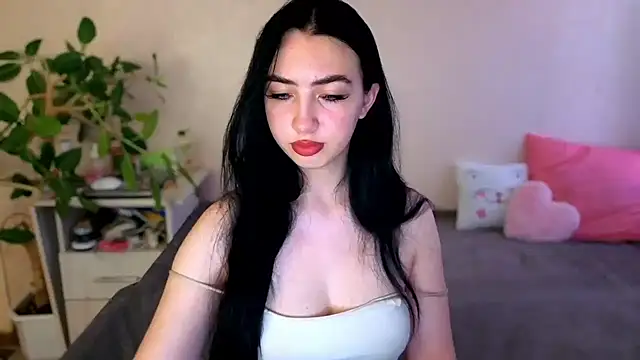 WildKittenX  online show from July 2, 4:07 am