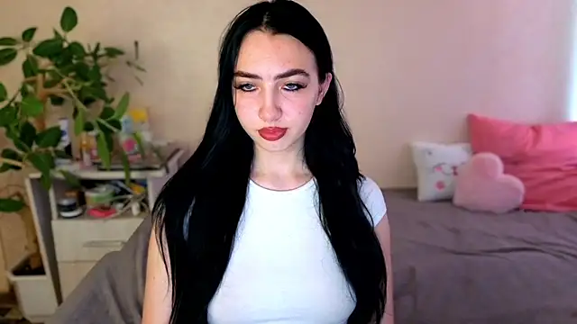 WildKittenX  online show from June 30, 4:12 am