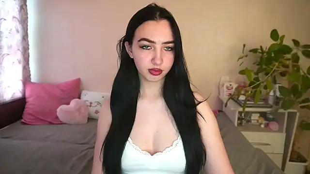 WildKittenX  online show from July 5, 4:30 am