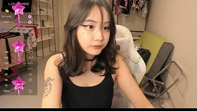 ka00ru chan online show from October 29, 4:20 pm