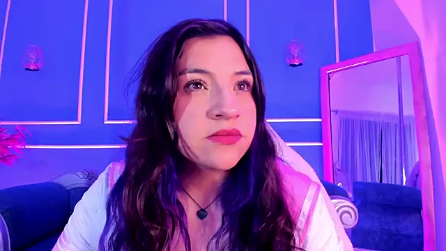 TaraTaylorr online show from December 15, 2:17 am