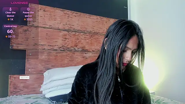 Fernanda liie  online show from July 24, 12:58 pm