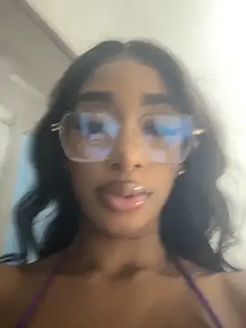 Angelesmith1 online show from March 18, 7:30 pm