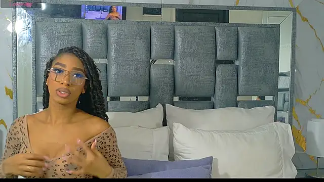 Angelesmith1 online show from March 9, 6:22 pm