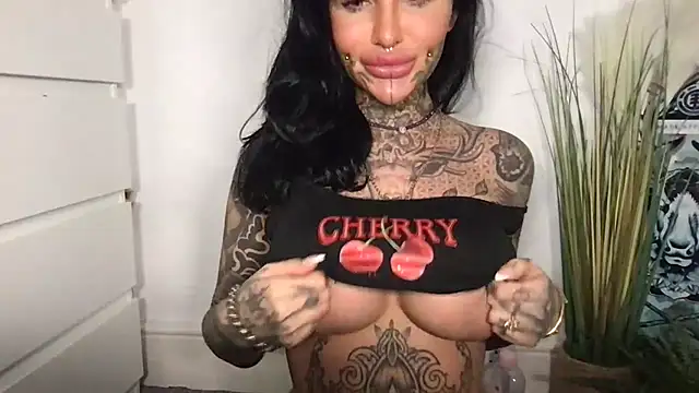 Peaches and the Cream online show from March 2, 2:35 pm