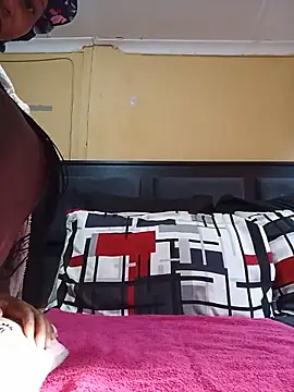 JuicyMilkyTizzy online show from June 2, 7:20 am