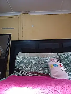 JuicyMilkyTizzy online show from July 24, 7:39 am