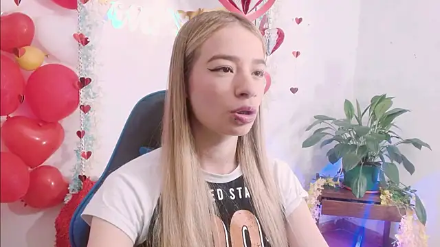 hannah 026 online show from September 24, 12:48 pm