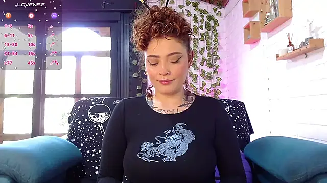 LiraSonnett online show from March 16, 9:30 pm