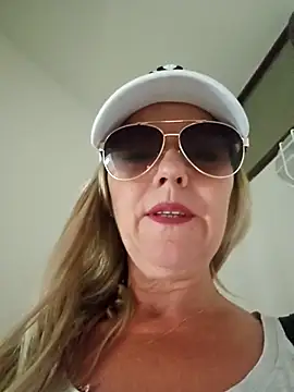 Melody73 online show from October 24, 11:39 am