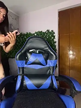 Snapshot of sofia_23x chatting on September 24, 6:29 pm sofia 23x online show from September 24, 6:29 pm