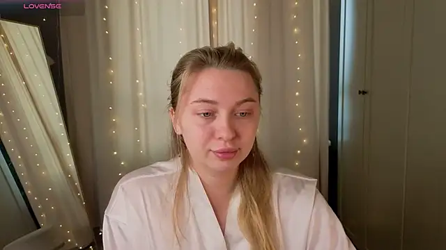 christie luv online show from March 18, 1:05 pm