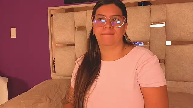 emilyy cooperr online show from July 17, 12:20 pm