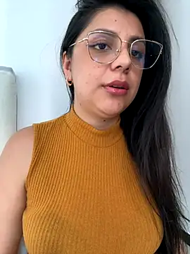 Snapshot of AliceGarc chatting on September 10, 7:14 pm AliceGarc online show from September 10, 7:14 pm