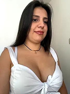 Snapshot of AliceGarc chatting on September 23, 5:33 pm AliceGarc online show from September 23, 5:33 pm