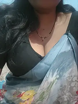 Sexyradha  online show from July 15, 5:50 pm