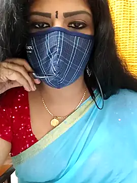 Snapshot of Aadhini99 chatting on October 8, 3:27 pm Aadhini99 online show from October 8, 3:27 pm
