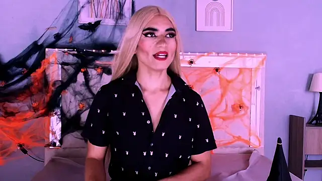 Emily Castillo 1 online show from October 7, 1:21 am