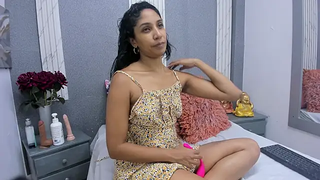 Lucy Canel online show from September 10, 7:25 pm