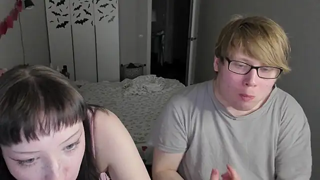 JayMollyy online show from April 29, 5:26 pm