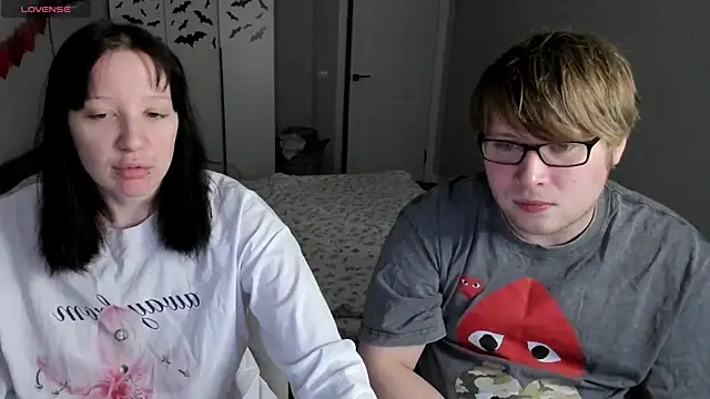 JayMollyy online show from April 19, 6:10 pm