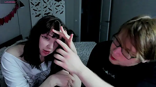 JayMollyy online show from April 22, 7:22 pm