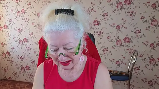 Maya Mayflower online show from November 14, 5:18 am