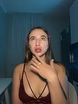 AlisaQSky online show from August 2, 1:19 am
