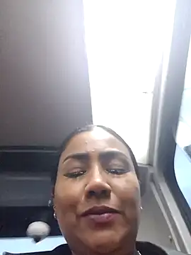 Ariana Rodriguez online show from February 10, 11:19 pm