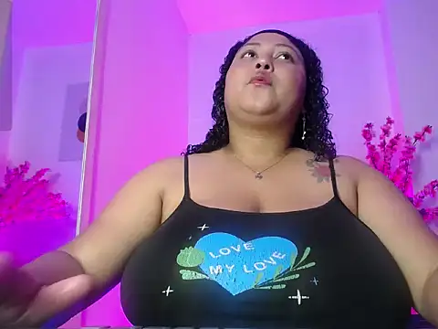 Ayliinn  online show from June 17, 2:02 am