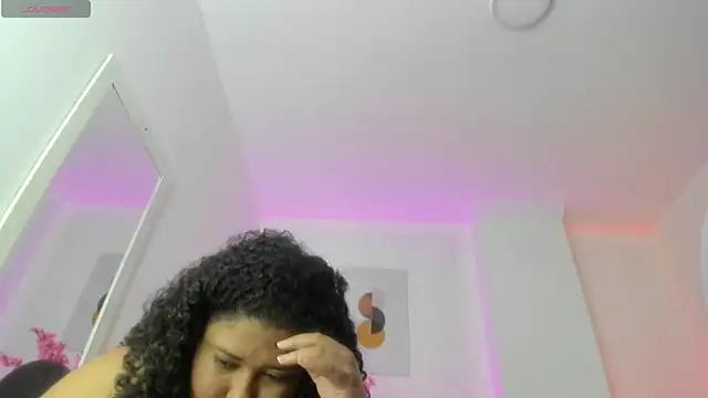 Ayliinn  online show from April 25, 4:04 am