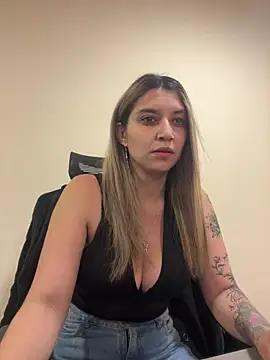 Isabella Varella online show from March 18, 12:32 pm