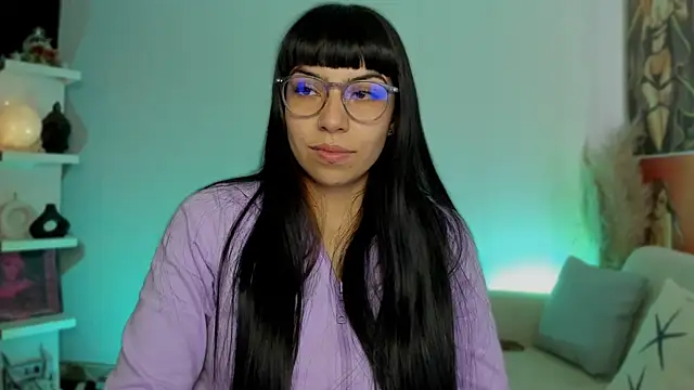 Snapshot of Saraa_Desiree chatting on September 29, 9:42 pm Saraa Desiree online show from September 29, 9:42 pm