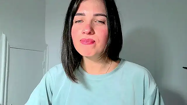 neferutt online show from November 5, 7:41 pm