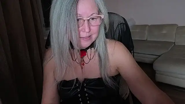 Snapshot of Wane_Witch chatting on September 12, 8:38 pm Wane Witch online show from September 12, 8:38 pm