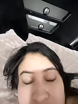 mialorents online show from February 15, 5:01 pm