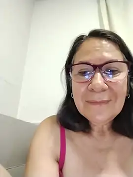 victoria wayne online show from July 4, 9:38 am